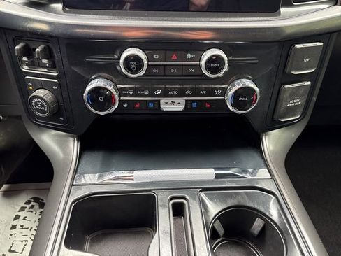 Used 2025 Ford F150 Lariat AWD/4WD image 16