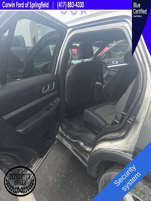 Used 2017 Ford Explorer XLT AWD/4WD image 14