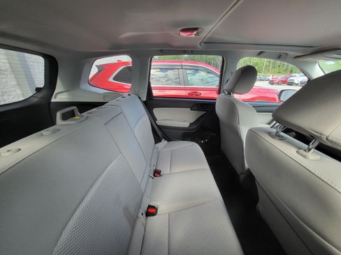 Used 2015 Subaru Forester 2.5i Premium AWD/4WD image 9