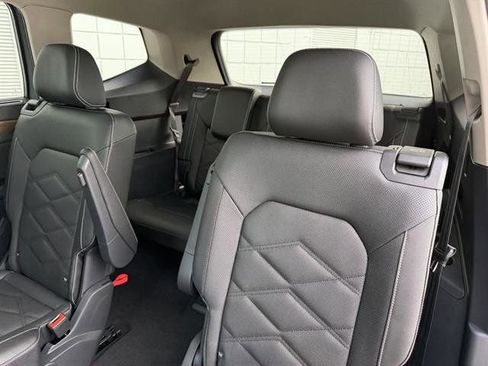 New 2026 Volkswagen Atlas SE image 18