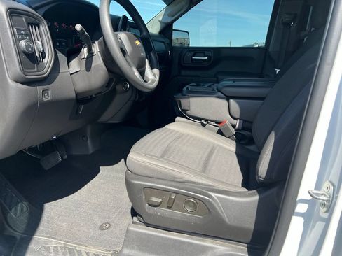 Used 2022 Chevrolet Silverado 1500 Custom RWD image 12