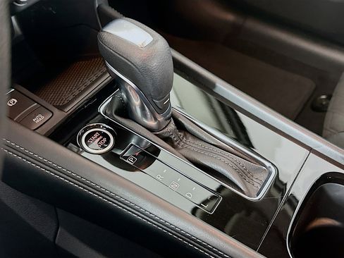 Used 2023 Nissan Kicks SV image 22