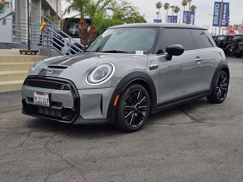 Used 2023 MINI Cooper S FWD image 3