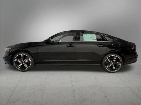 New 2026 Honda Accord SE image 2