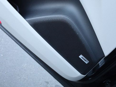 Used 2025 Porsche Macan 4 Electric image 36