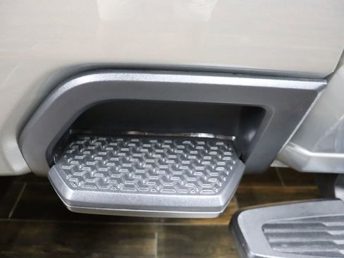 Used 2024 GMC Sierra 2500 Denali w/ Denali Reserve Package image 35