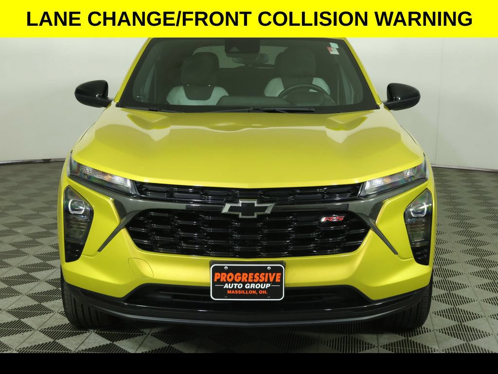 Certified 2025 Chevrolet Trax RS w/ Driver Confidence Package FWD image 8
