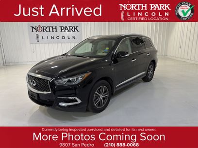 Used 2017 INFINITI QX60 FWD w/ Premium Plus Package