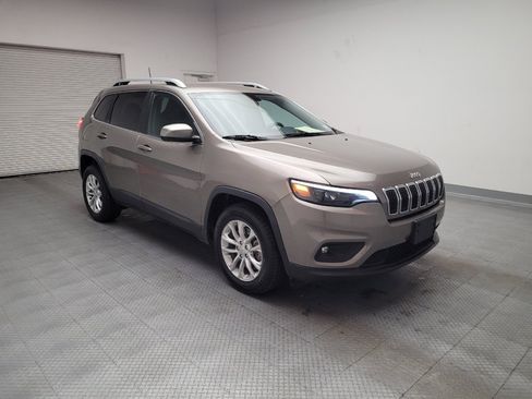 Used 2019 Jeep Cherokee Latitude w/ Popular Appearance Group image 13
