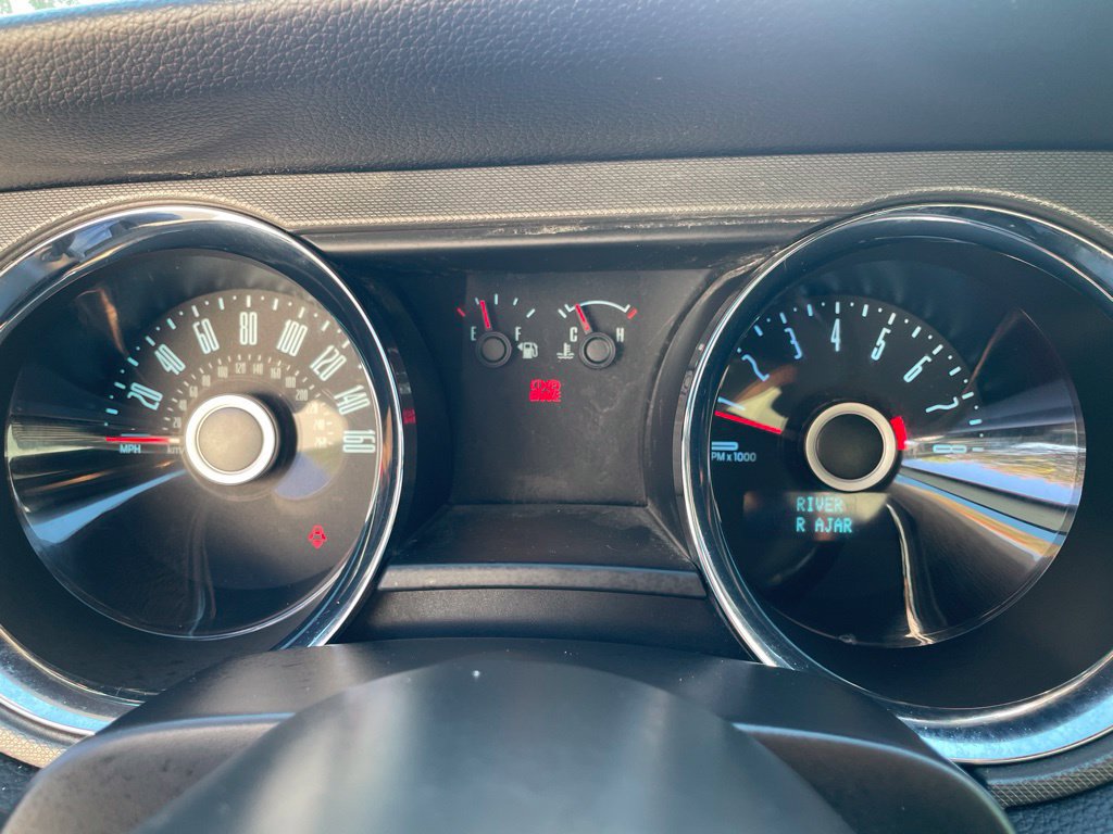 Used 2014 Ford Mustang Coupe RWD image 10