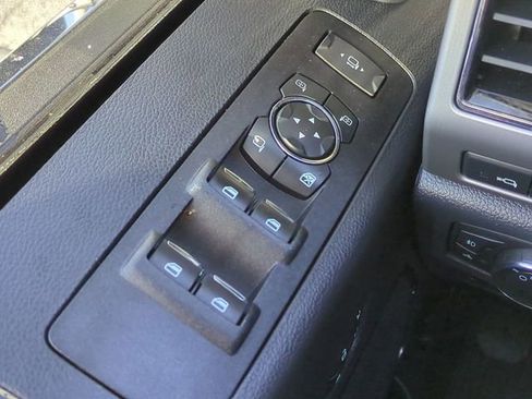 Used 2022 Ford F250 Platinum w/ Tremor Off-Road Package image 25