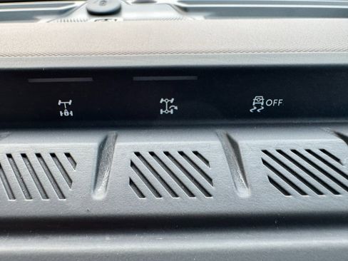 Used 2023 Ford Bronco Heritage Edition image 65