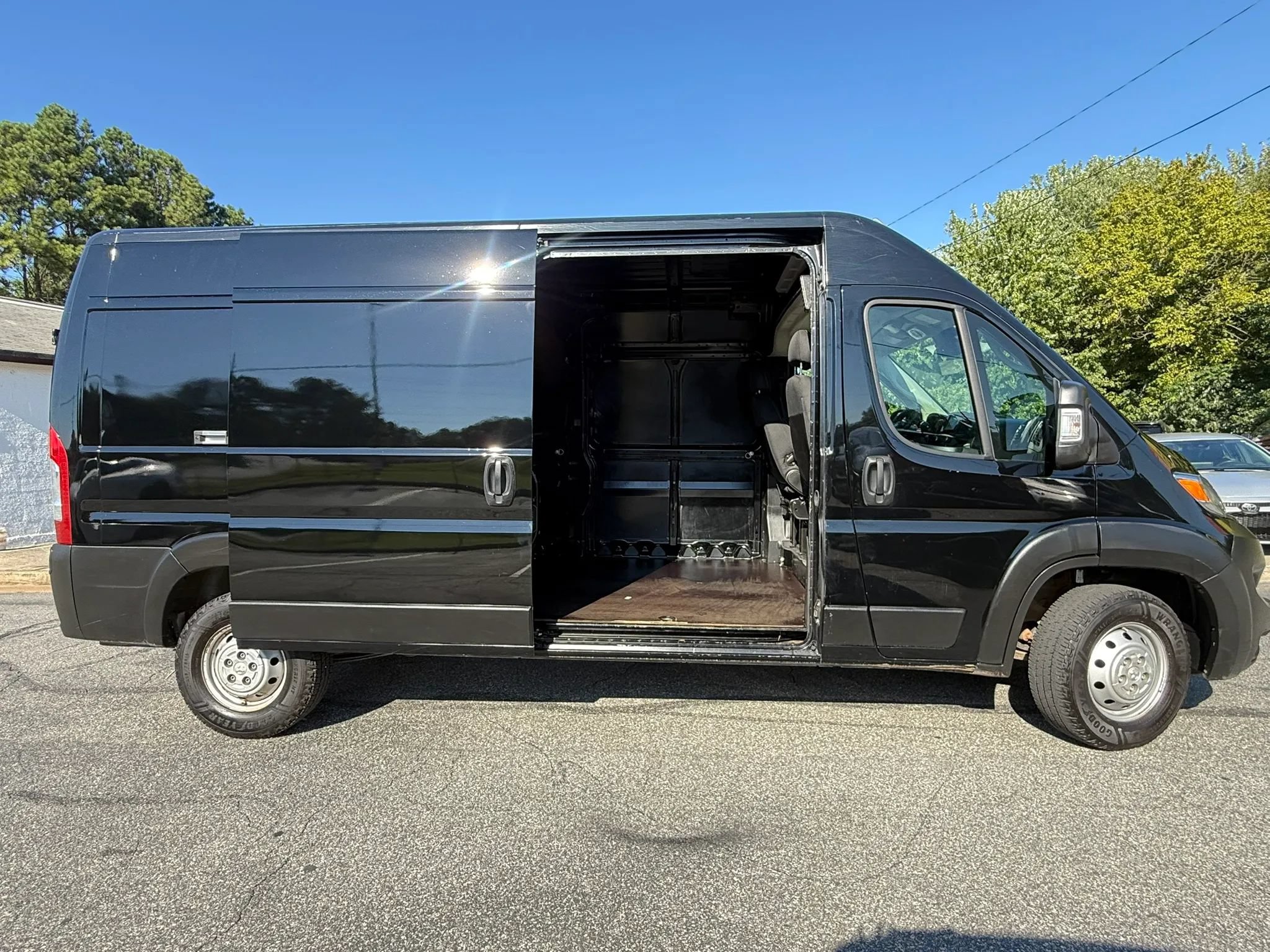 Used 2023 RAM ProMaster 2500 FWD image 8