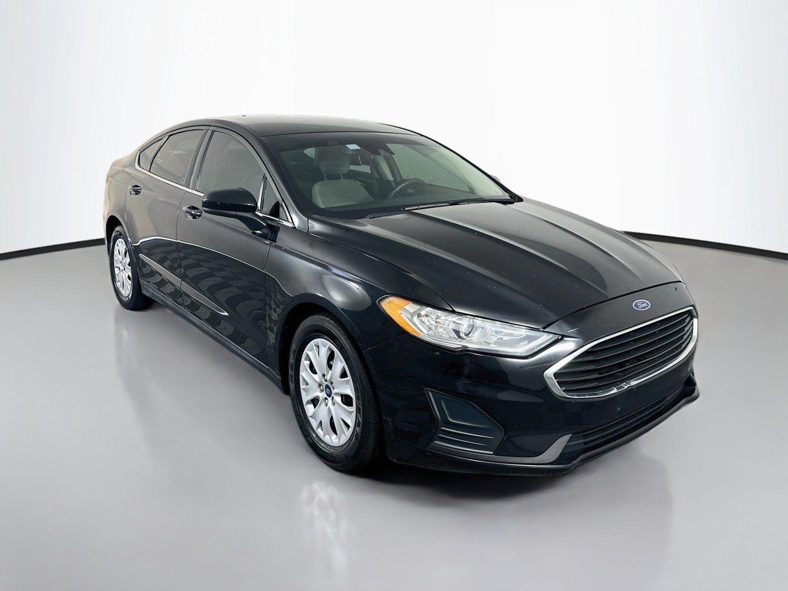 Used 2020 Ford Fusion S FWD image 1