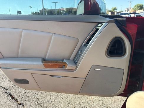 Used 2004 Cadillac XLR RWD image 8