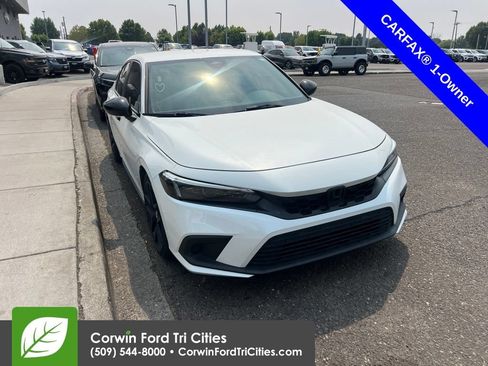 Used 2023 Honda Civic Sport image 9