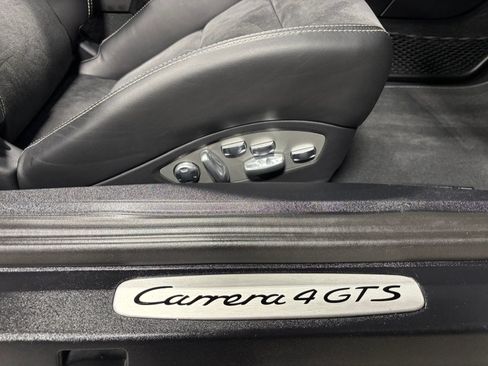Used 2016 Porsche 911 Carrera 4 GTS AWD/4WD image 5