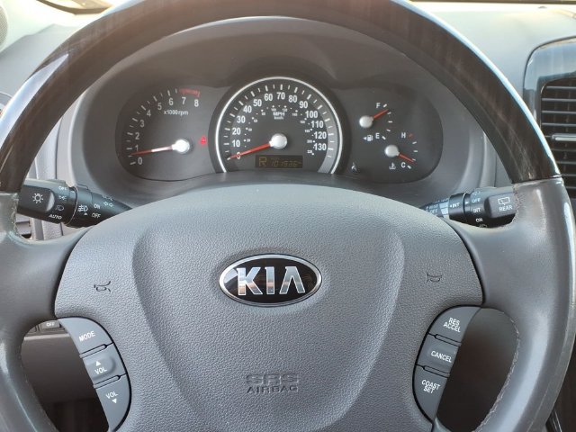 Used 2014 Kia Sedona EX FWD image 24