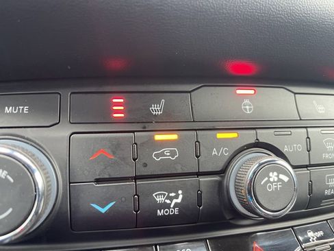 Used 2023 Dodge Durango GT image 21