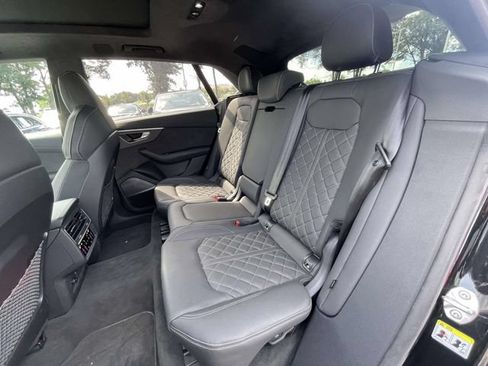 Certified 2025 Audi SQ8 Prestige w/ Prestige Package AWD/4WD image 13