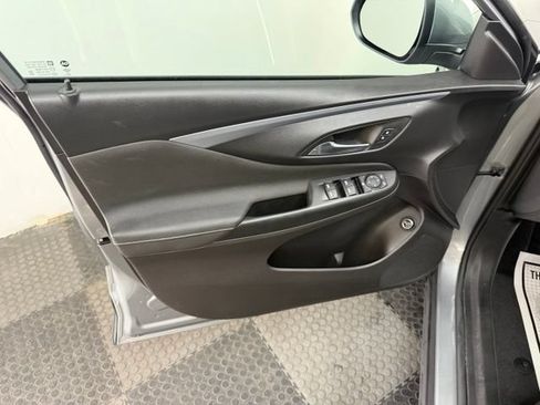 Used 2025 Buick Envista Preferred w/ Convenience I Package FWD image 22