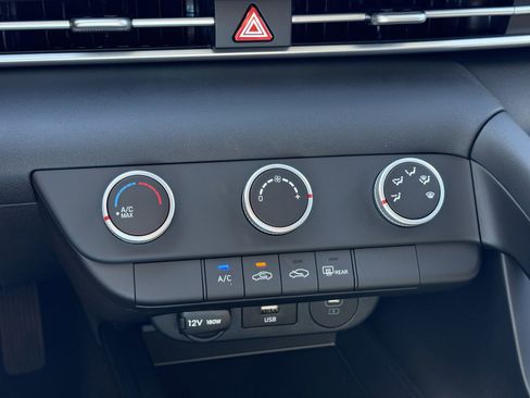 New 2026 Hyundai Elantra SE image 23