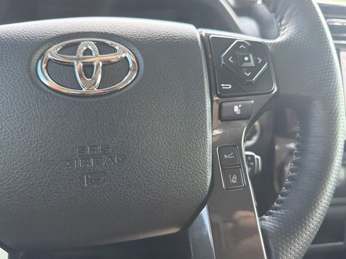 Used 2023 Toyota 4Runner TRD Off-Road Premium w/ Moonroof Package AWD/4WD image 28