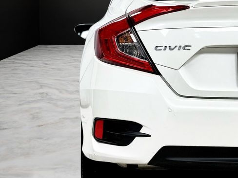 Used 2016 Honda Civic EX-L image 41