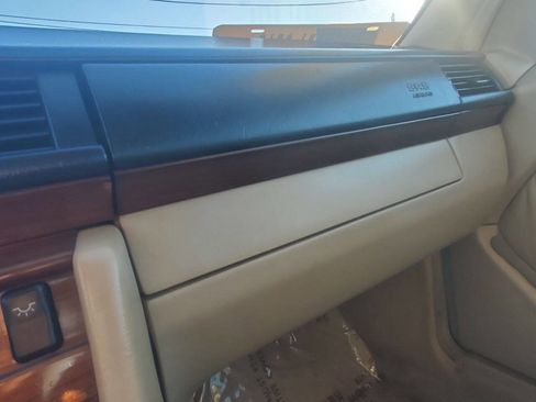 Used 1995 Mercedes-Benz E 320 E 320 4dr Sedan image 19