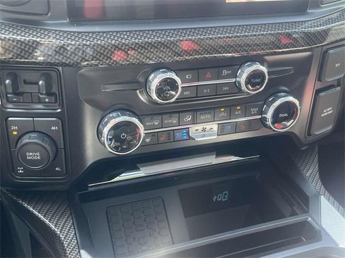 New 2025 Ford F250 Lariat w/ Lariat Ultimate Package image 23