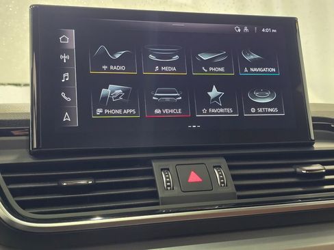 Certified 2025 Audi Q5 2.0T Premium w/ Convenience Plus Package image 15