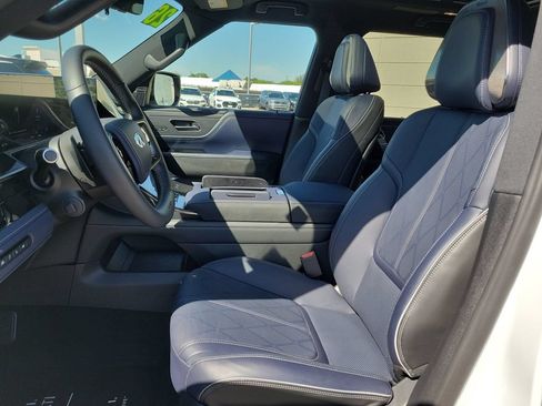 Certified 2026 INFINITI QX80 4WD w/ Sport Exterior Package image 23