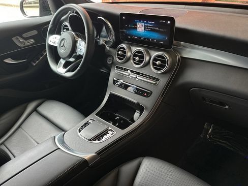 Certified 2022 Mercedes-Benz GLC 300 4MATIC image 23