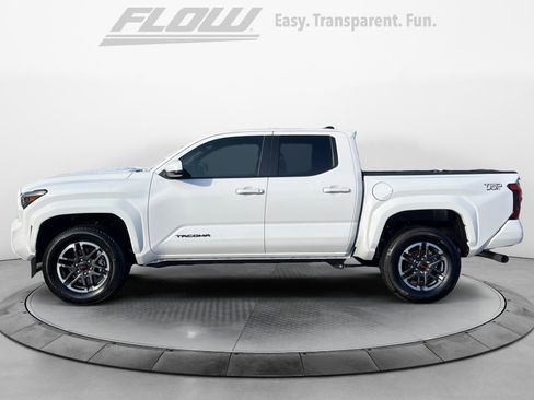 Certified 2025 Toyota Tacoma TRD Sport image 5