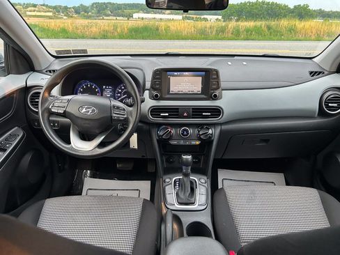 Used 2019 Hyundai Kona SE AWD/4WD image 17