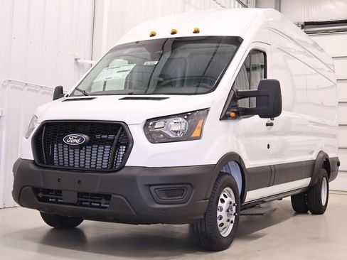New 2026 Ford Transit 350 148 High Roof Extended DRW RWD image 4
