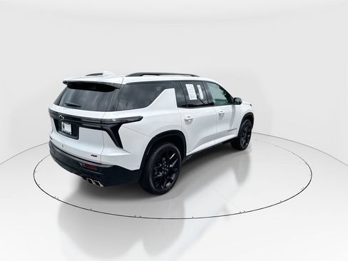Used 2024 Chevrolet Traverse RS FWD image 8