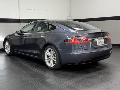 Used 2016 Tesla Model S 60 image 10