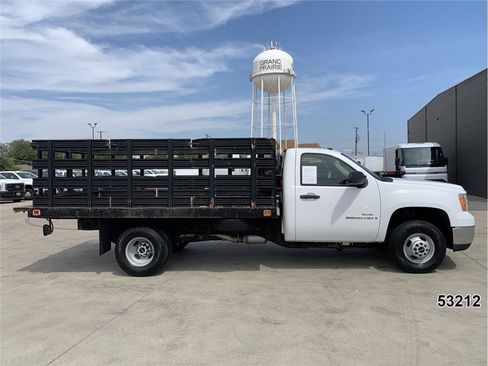 Used 2007 GMC Sierra 3500 W/T RWD image 5