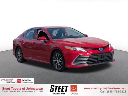 Used 2024 Toyota Camry XLE w/ Navigation Package image 1