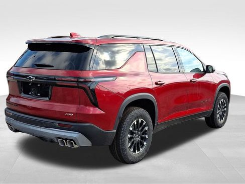 New 2026 Chevrolet Traverse Z71 w/ Driver Confidence Package image 4