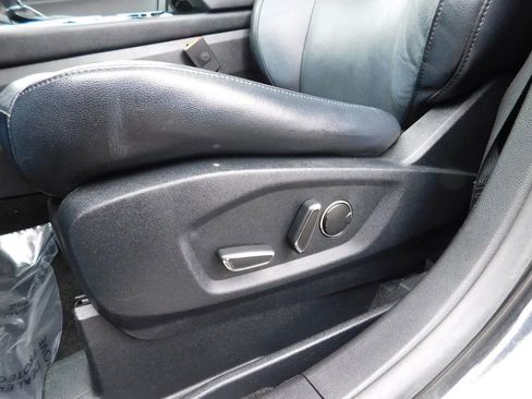 Used 2015 Ford Edge Titanium w/ Equipment Group 301A image 17