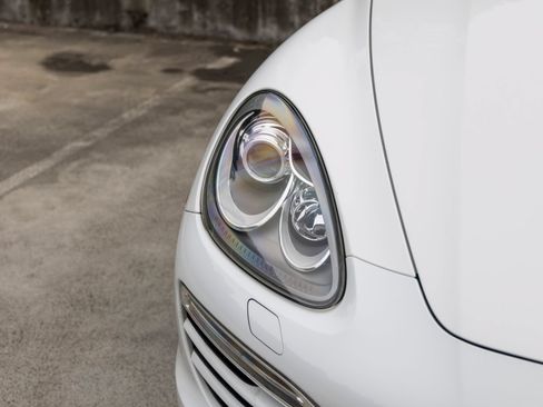 Used 2014 Porsche Cayenne Diesel AWD/4WD image 14