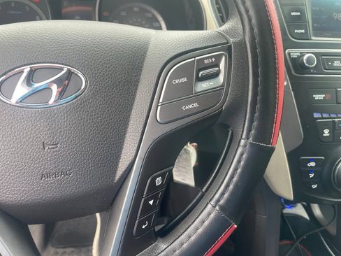 Used 2017 Hyundai Santa Fe Sport AWD/4WD image 13