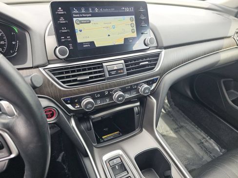 Used 2022 Honda Accord Touring image 34
