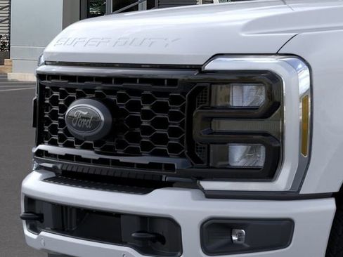 New 2026 Ford F250 Lariat w/ Black Appearance Package image 17