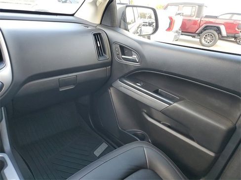 Used 2022 Chevrolet Colorado ZR2 w/ Colorado ZR2 Bison Edition image 9