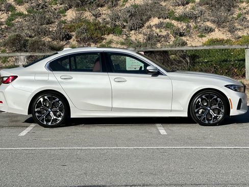 Used 2025 BMW 330i Sedan image 6