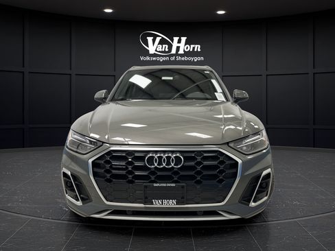 Used 2023 Audi Q5 2.0T Premium w/ Convenience Package AWD/4WD image 10