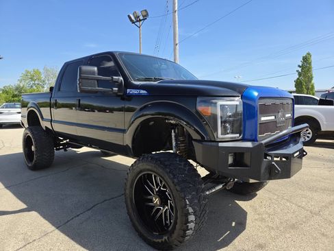 Used 2016 Ford F250 Lariat w/ Lariat Ultimate Package AWD/4WD image 9